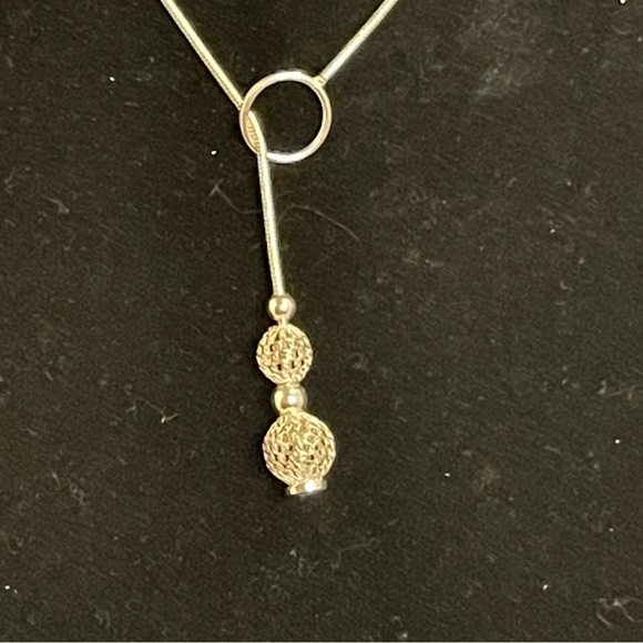 Elegant Silver Double Mesh Ball Lariat Necklace stamped 925 Silver - Picture 4 of 10